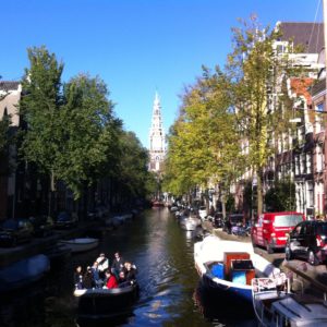 crucero en español por los canales